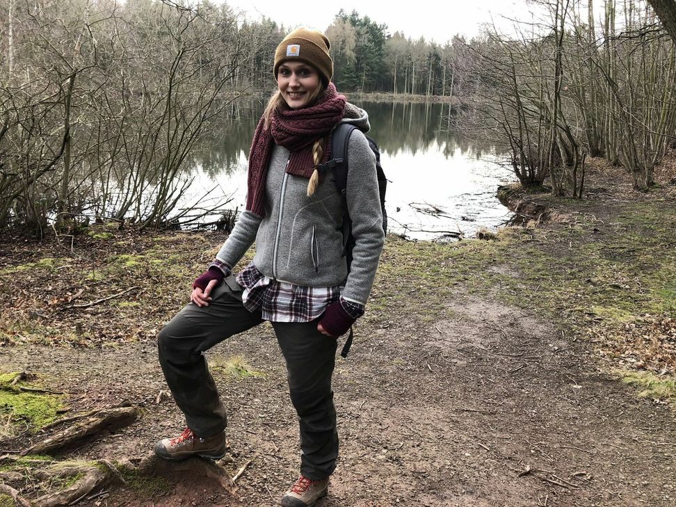 Laura von Witzenhausen aus Mechernich ist die »Waldschrätin«, die den Menschen mit ihren Führungen das Ökosystem des Waldes näherbringen möchte. mn-Fotos