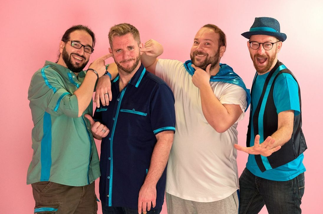 Handgemachte Musik für Kinder zum Mitmachen und Tanzen präsentiert die Band Pelemele.Foto: Georg Müller