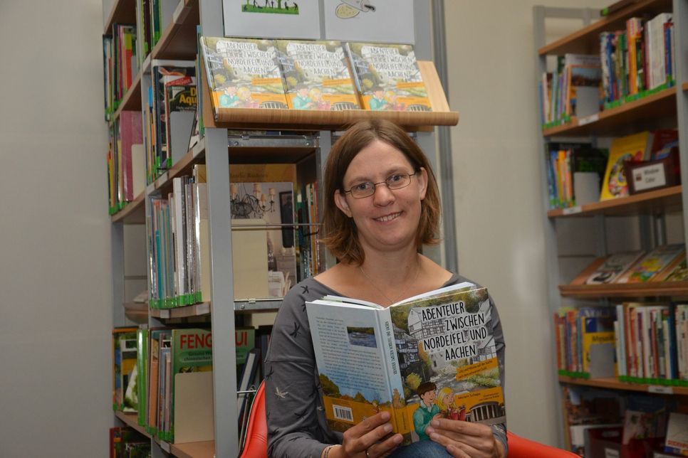 Miriam Schaps präsentiert ihr Kinderbuch »Abenteuer zwischen Nordeifel und Aachen«. Foto: T. Förster