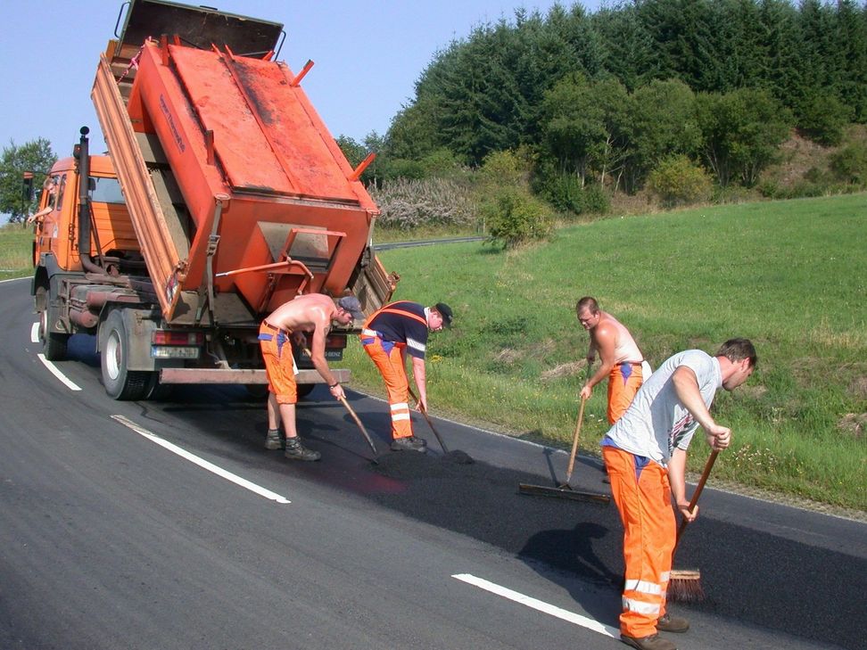 Die Baustellen nehmen kein Ende. Jetzt werden auch noch zahlreiche Kreisstraße saniert.