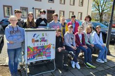 Die Stromkästen auf dem Schlossplatz erstrahlen inm neuen, bunten "Outfit".