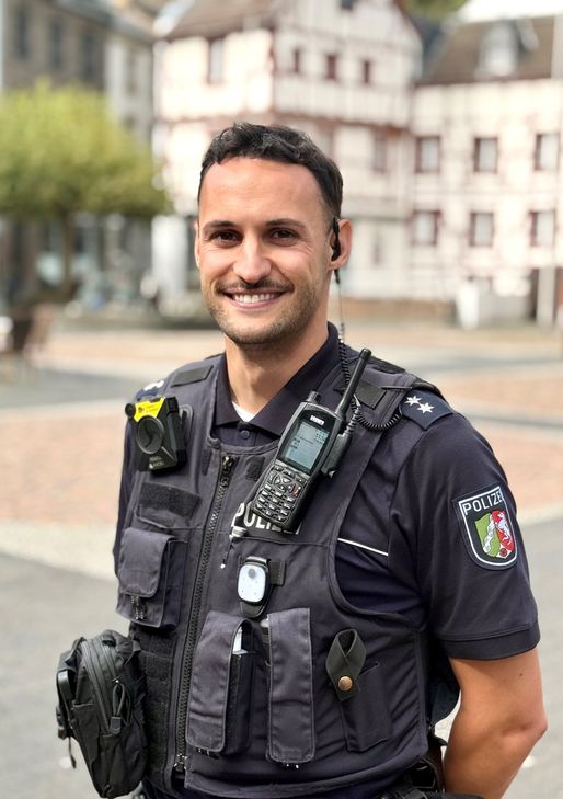 Polizeioberkommissar Lorenzo Moranelli.