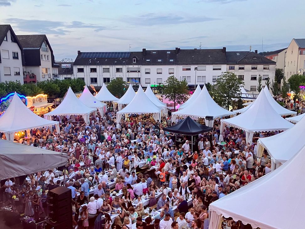 Konzer Heimat- und Weinfest am Abend