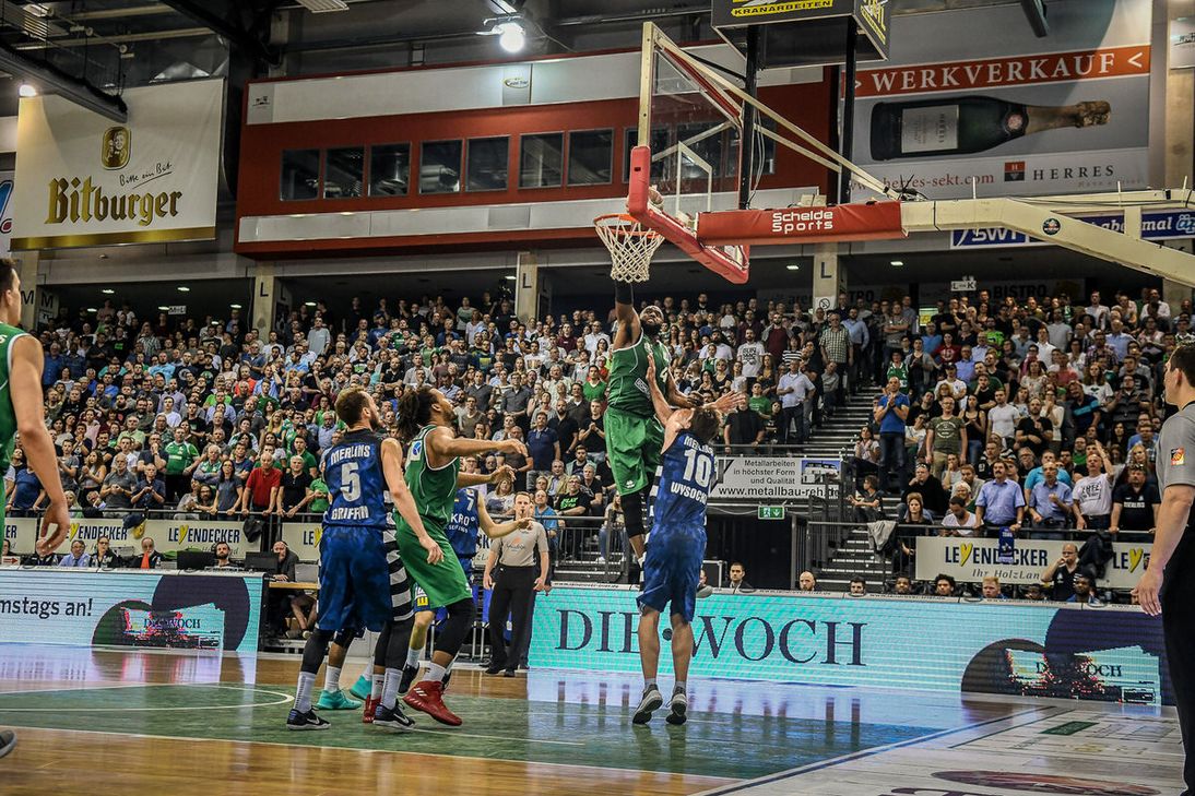 Jermaine Bucknor bleibt Trierer. Foto: Photogroove