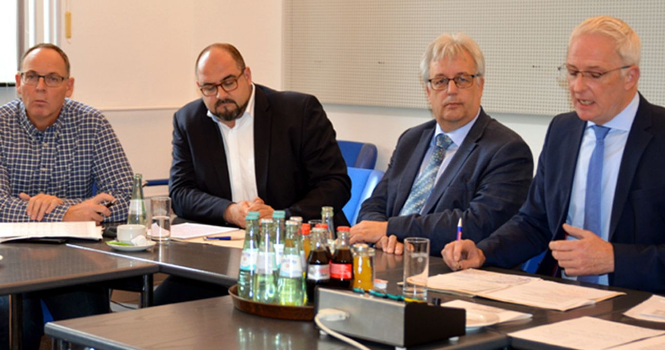 Auch Kulturdezernent Thomas Egger (zweiter von links) soll auf Wunsch der SPD gehen. Foto: Archiv/Finkenberg