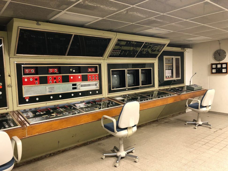In der Kommandozentrale wurden alle Tore, Türen und Belüftungsöffnungen kontrolliert. Foto: Wicher