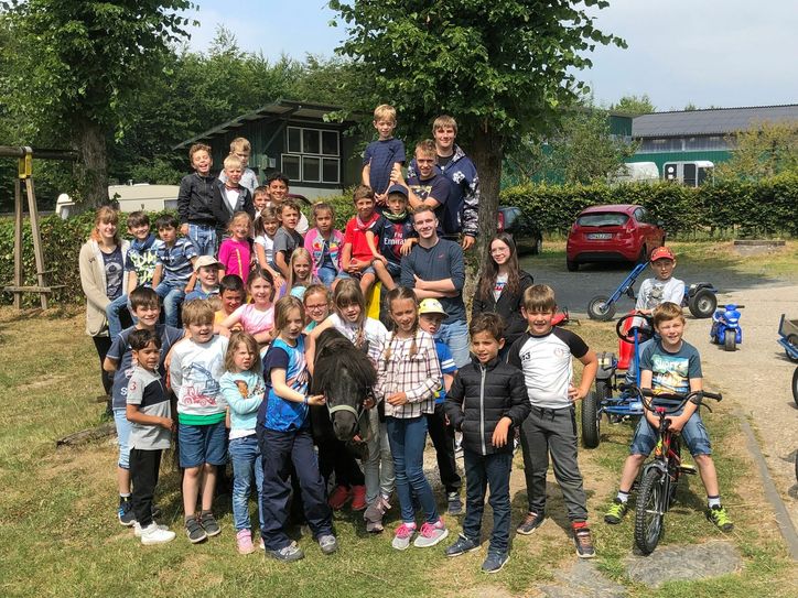 Der Ausflug auf den Rodehof gehörte zu den Highlights der Ferienfreizeit der Stadt Monschau, die mit 70 Kindern wieder großen Anklang fand. Fotos: T. Förster