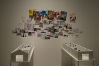 So sieht die Planung einer solchen Ausstellung aus: In den Modellen lassen sich die Gemälde an Magneten verschieben.