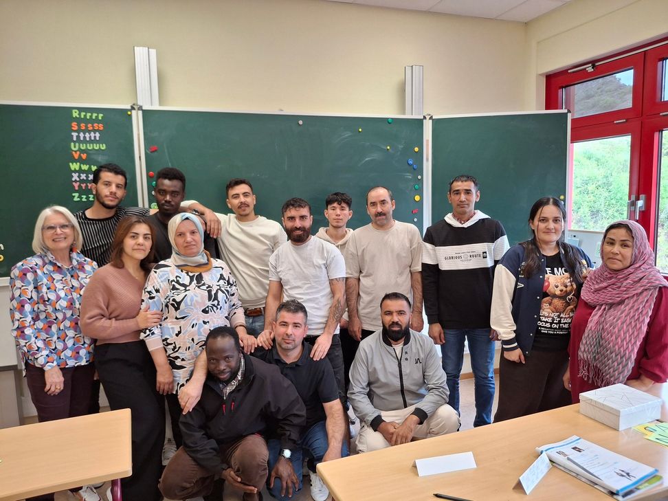 Bei der Kreisvolkshochschule Cochem-Zell startete der 100. Integrationskurs – 20 Jahre nach Beginn des ersten Kurses.