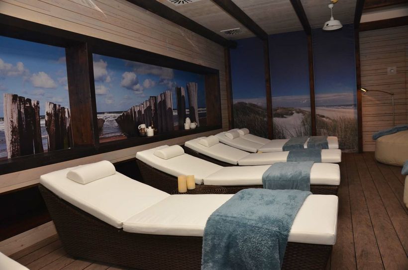 Das »Oceanum« (Foto oben) ermöglicht einen Kurztrip ans Meer. Fotos: T. Förster