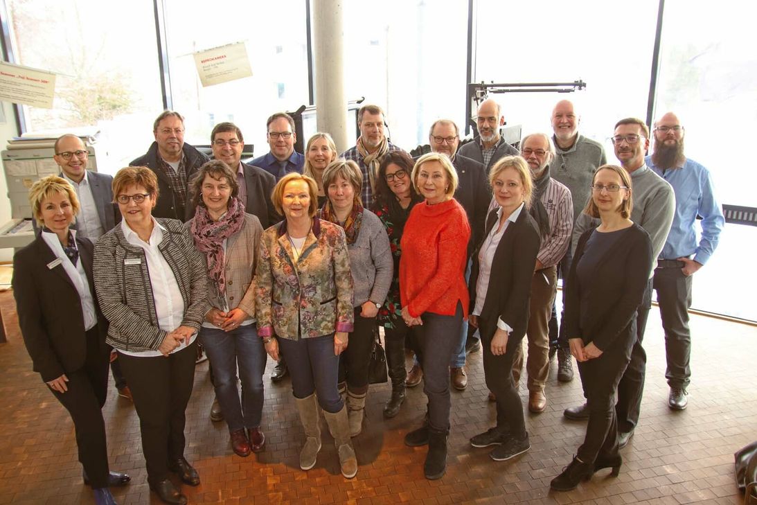 Die Mitarbeiter der Agentur für Arbeit kamen in den Genuss einer Führung durch den Betrieb und das Druckereimuseum. Foto: Nolden