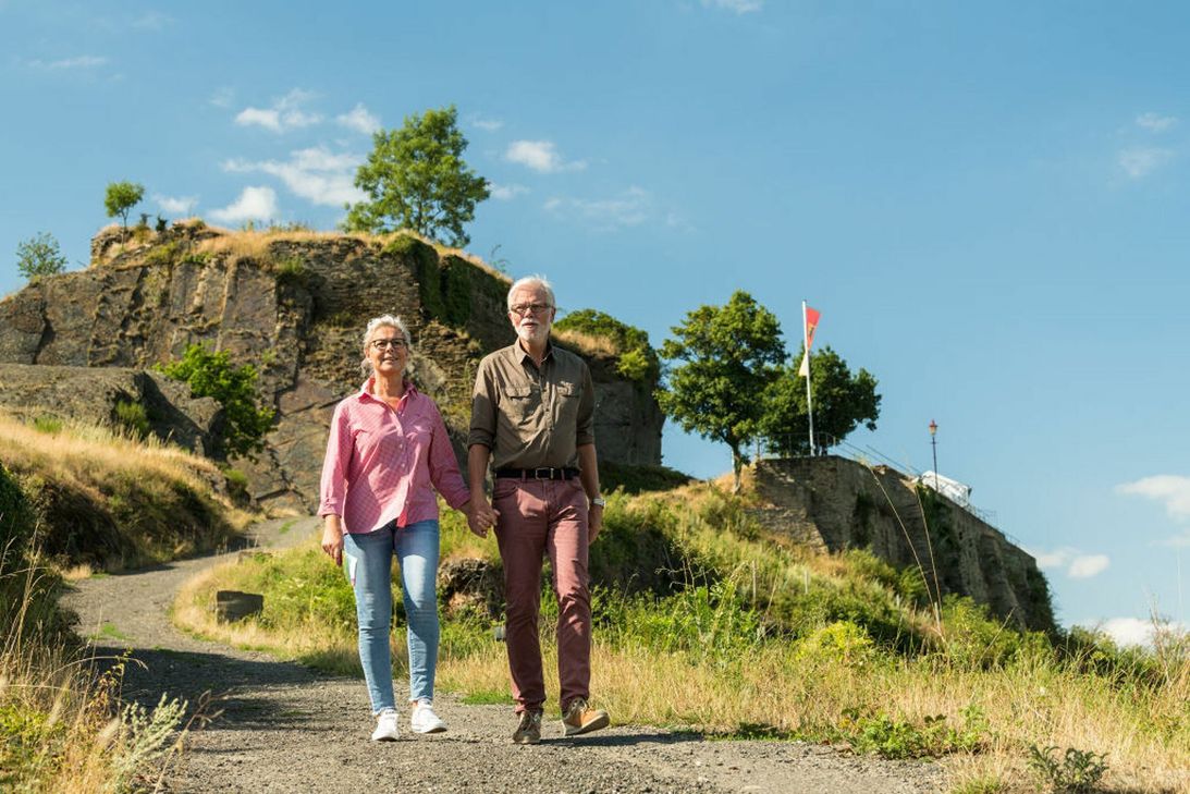 In den Höhenlagen des Ahrtals sind Wanderungen möglich. Es gilt jetzt, sich vorsichtig an das Thema Tourismus anzunähern. Symbolfoto: Dominik Ketz/Tourismusnetzwerk RLP