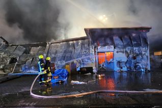 Großbrand in Pfaffen-Schwabenheim: Erneut steht eine Wäscherei in Flammen.