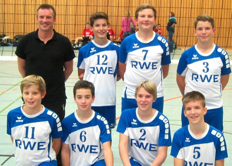 obere Reihe von links:  Thomas Reis, Yannick Duarte, Bruno Börner, Tobias Esser, untere Reihe von links: Nicolas Henke, Leon Jakobson, Tim Ulbrich, Henning Reis