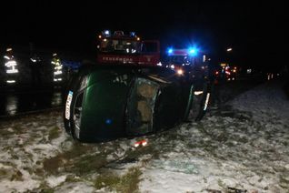Zu einem schweren Verkehrsunfall ist es am Dienstagabend gegen 19 Uhr auf der Bundesstraße 268 Höhe Steinbachweiher bei Zerf gekommen. Dabei wurde ein Mensch schwer verletzt. Die Straße war für eine Stunde gesperrt. Foto: Agentur Siko