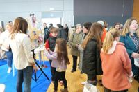 Aussteller und Organisatoren des Beda-Marktes und der Frauen- und Lifestylemesse sind zufrieden. Auch am zweiten Tag mit verkaufsoffenem Sonntag herrschte in Bitburg Volksfeststimmung.