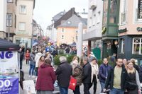 Aussteller und Organisatoren des Beda-Marktes und der Frauen- und Lifestylemesse sind zufrieden. Auch am zweiten Tag mit verkaufsoffenem Sonntag herrschte in Bitburg Volksfeststimmung.