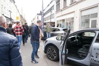 Aussteller und Organisatoren des Beda-Marktes und der Frauen- und Lifestylemesse sind zufrieden. Auch am zweiten Tag mit verkaufsoffenem Sonntag herrschte in Bitburg Volksfeststimmung.