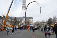 Aussteller und Organisatoren des Beda-Marktes und der Frauen- und Lifestylemesse sind zufrieden. Auch am zweiten Tag mit verkaufsoffenem Sonntag herrschte in Bitburg Volksfeststimmung.