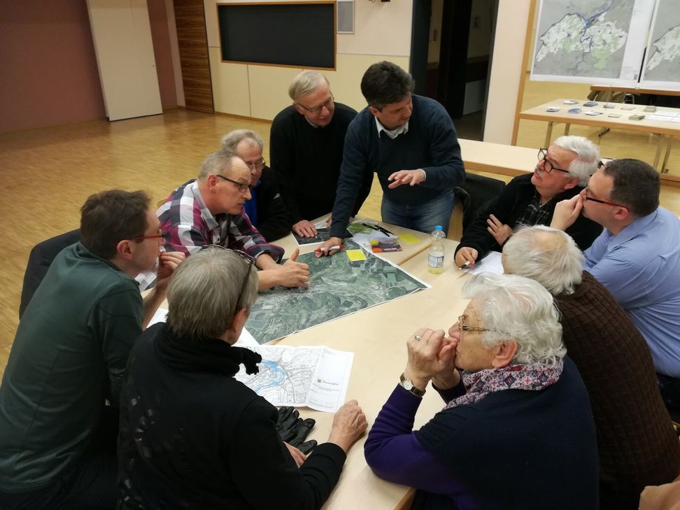 Zahlreiche Bürger waren beim Workshop für die Erstellung eines Hochwasserschutzkonzepts anwesend. Foto: VG Konz