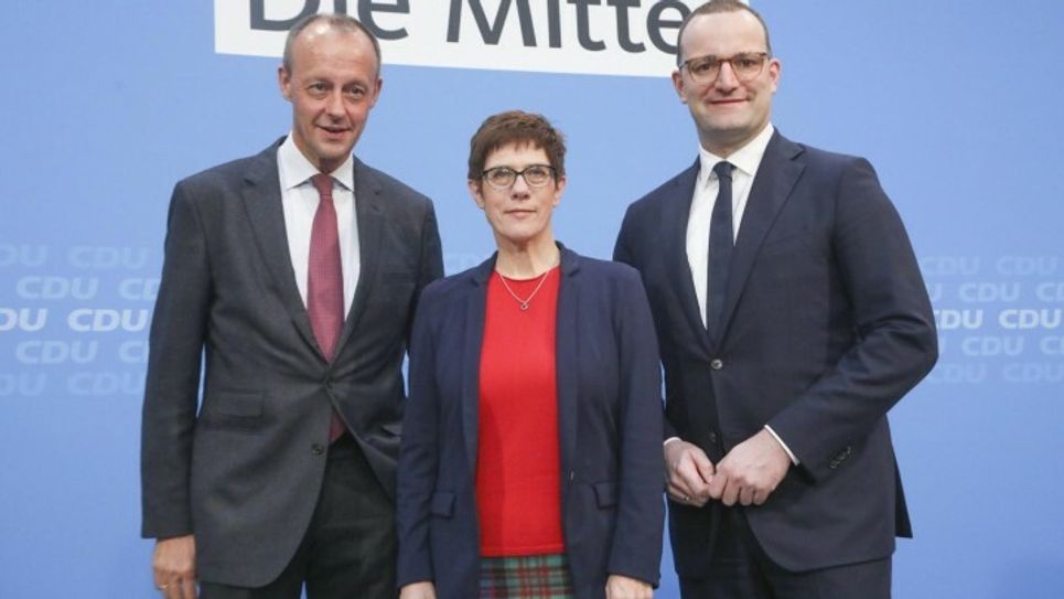 Die drei Kandidaten stellen sich in Idar-Oberstein dem Publikum.