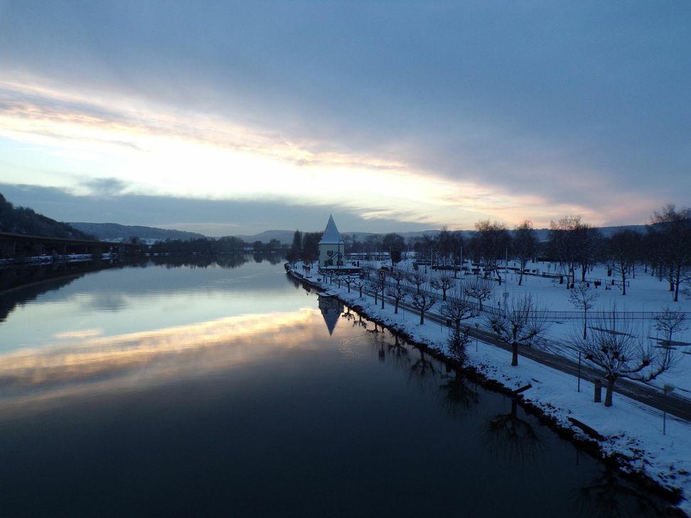 Sonnenuntergang über dem Schweicher Fährturm. Foto: Diederich