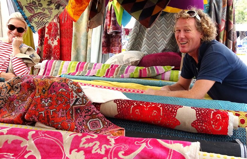 Ein Deutsch-Holländischer Stoffmarkt mit 80 Händlern findet in Bad Kreuznach statt.