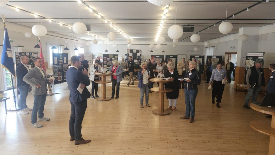 Ortsvorsteher Maik Gabbert führte unterhaltsam durch das Programm.