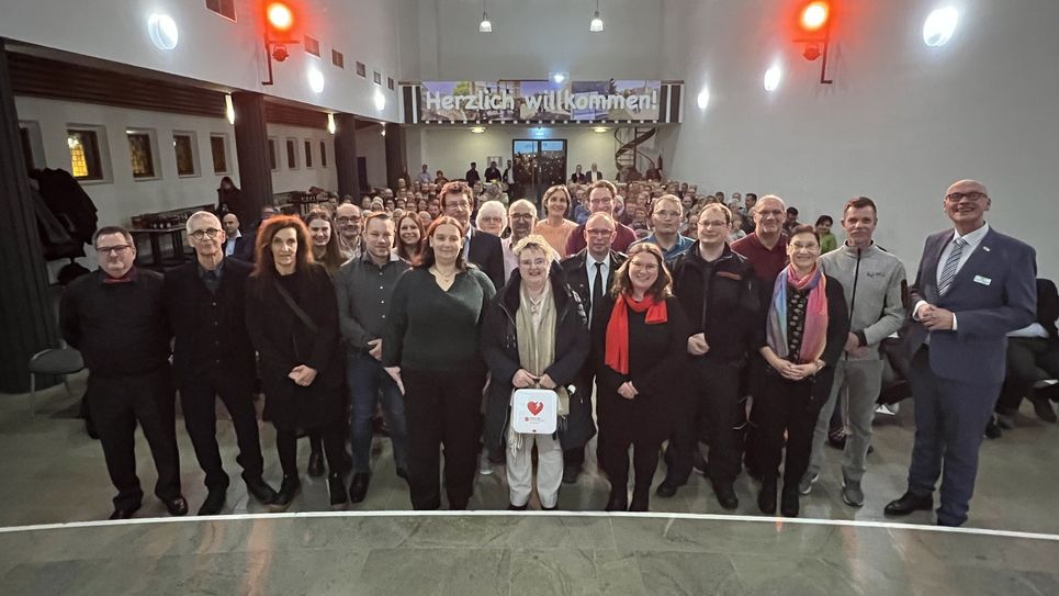 Der Höhepunkt des Abends war die Verleihung des Ehrenamtspreises, der dreimal vergeben wurde.