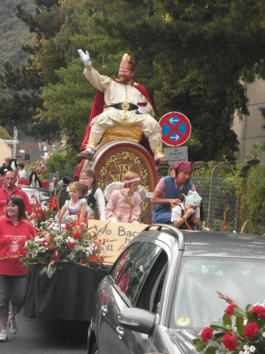 Am großen Festumzug ist auch die Karnevalsgesellschaft "Bunte Kuh" beteiligt.