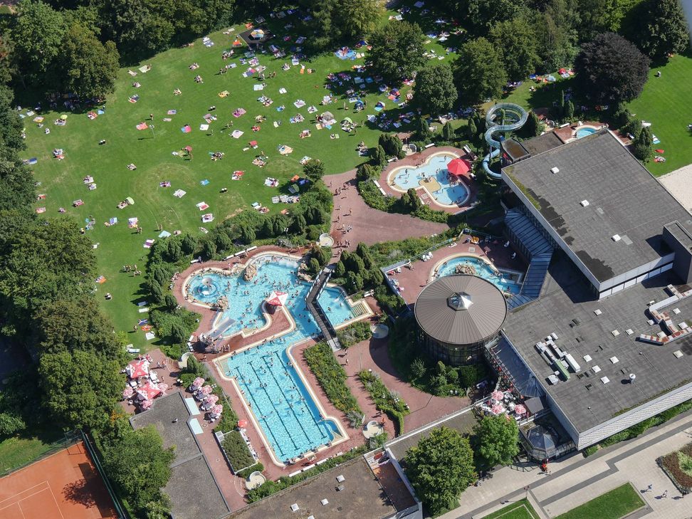 Das Freizeitbad TWIN aus der Vogelperspektive. Foto: Archiv