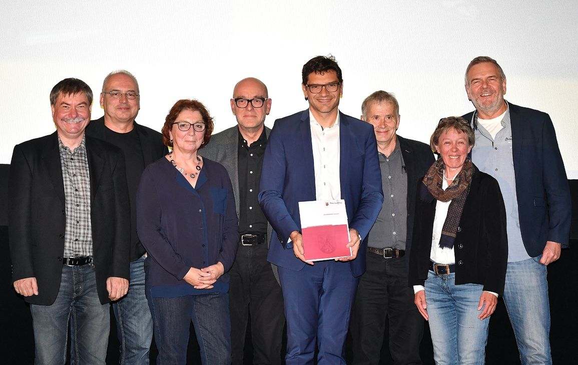 Kulturstaatssekretär Salvatore Barbaro hat in Neustadt den rheinland-pfälzischen Kulturpreis verliehen.