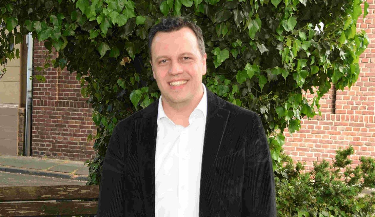 Sacha Reichelt, Fachbereichsleiter Recht und Ordnung bei der Stadt Euskirchen, will im September Bürgermeister der Kreisstadt Euskirchen werden. Foto: Scholl