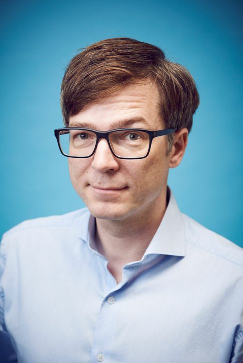 Fernseh-Moderator Ralph Caspers kommt an die Universität Trier. Im Begleitprogramm der Ausstellung "Mathematik zum Anfassen" macht er am 11. März Mathematik, Zahlen und Rechnen anschaulich und lebendig. Foto: Dominik Pietsch