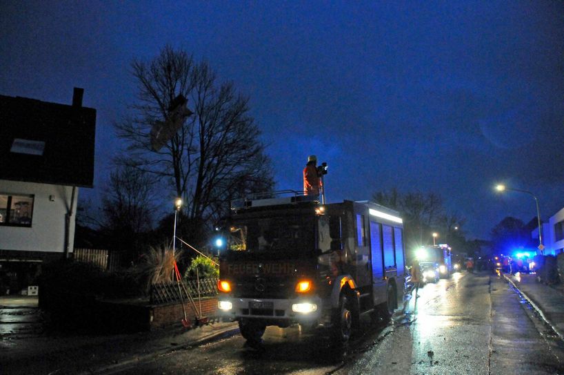 Die Feuerwehr ist im Einsatz. Foto: PSM