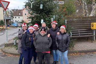 Der Christbaum ist geschmückt