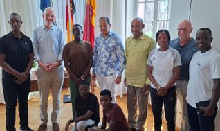 Ein Jahrzehnt sportliche Verbundenheit: Triers Partnerschaft mit Ruanda glänzt im Goldenen Buch
