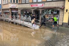 Die aktuelle Hochwassersituation (9:15 Uhr) in Cochem.