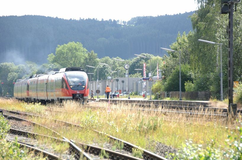 Auf der B258 Richtung Oberzentrum scheine sich weiter nichts zu tun, da müsse man neue Perspektiven aufzeigen, erklärt Vorsitzende Sonja Laschet in ihrem Schreiben an die Stadt Monschau. Wie etwa zum Kaller Bahnhof...