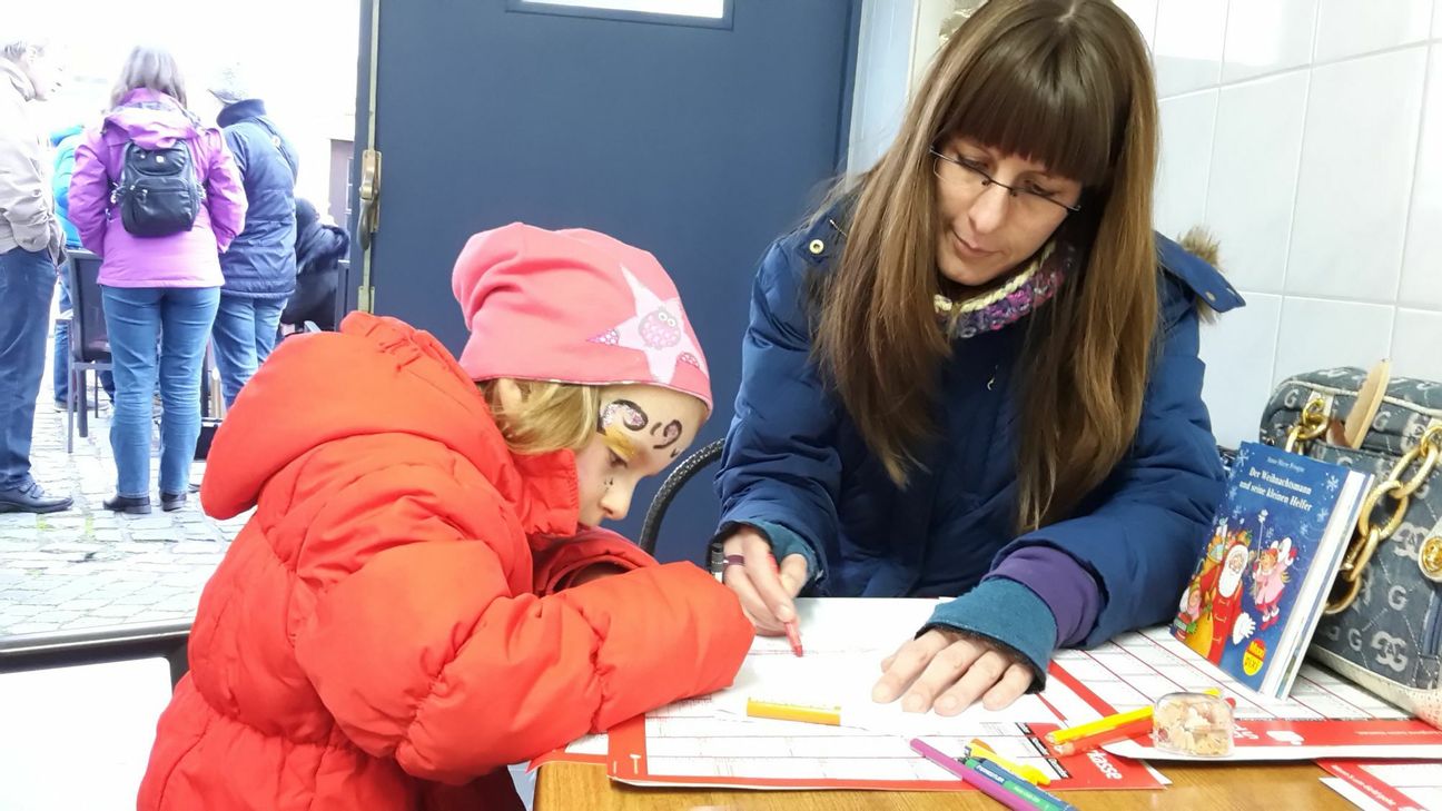 Am Samstag veranstaltete der Saarburger Gewerbeverband Kinderschminken und einen Malwettbewerb. Foto: Privat