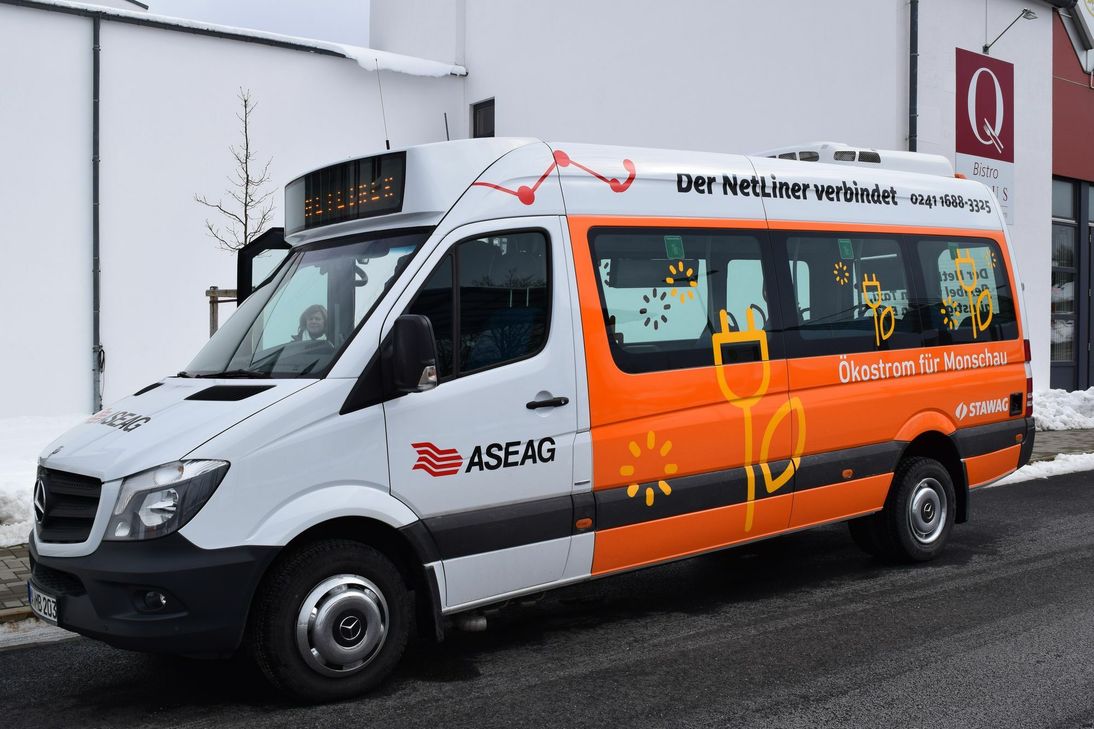 Mit den barrierefreien NetLiner-Kleinbussen können insgesamt 20 Personen von A nach B befördert werden.