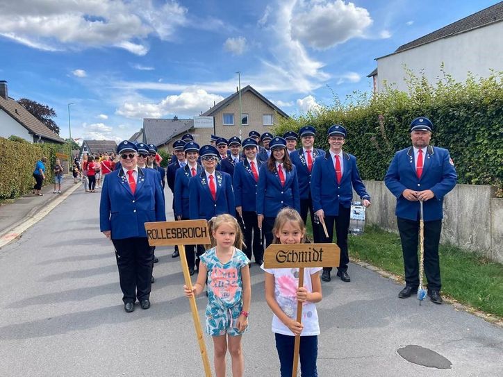 Die SG Buhlert, also die Trommler und Pfeifer aus Rollesbroich und Schmidt, haben bereits gemeinsame Erfahrung in Festzügen. Nun präsentieren sie auch ihre Konzertfähigkeit beim Verbandskonzert am 1. April im Monschauer Gymnasium.