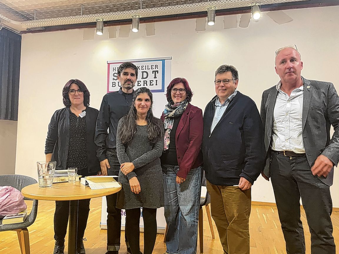 Von links: Marion Adams, Sven Teuber, Sheda Bazyar, Dr. Tamara Breitbach, Heinz Ganz-Ohlig und Stadtbürgermeister Christoph König.