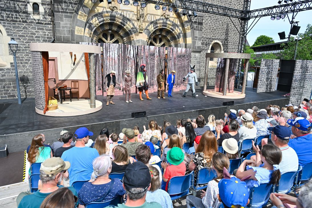 Die Burgfestspiele Mayen eröffnen die Saison mit den »Bremer Stadtmusikanten«.