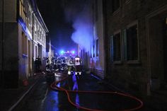 Die 75-jährige Großmutter der Familie wurde mit einer lebensbedrohlichen Rauchvergiftung ins Krankenhaus gebracht.