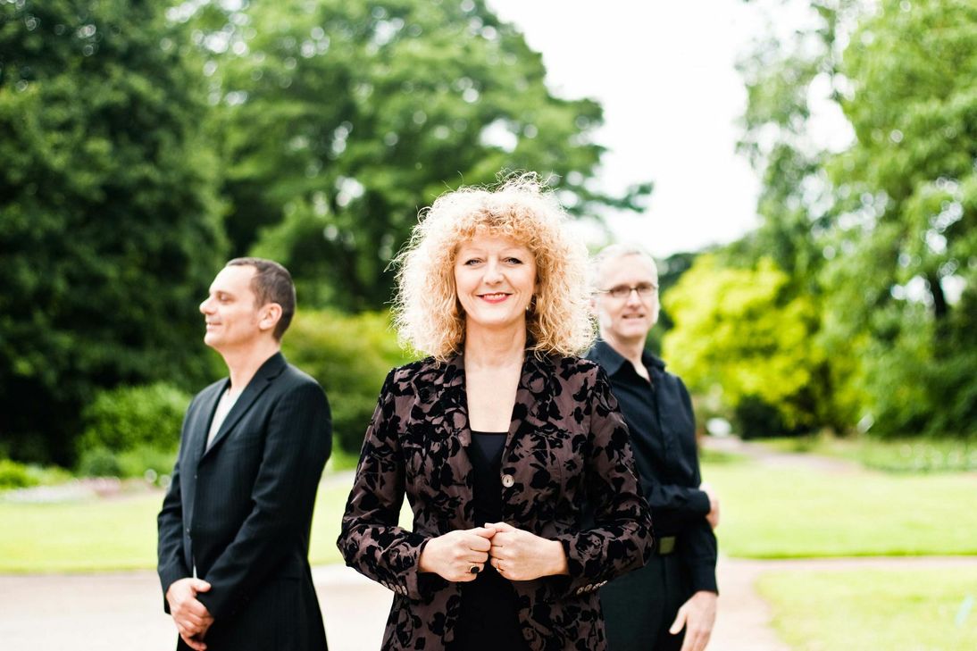 Das Lydie Auvray Trio kommt in die Tufa. Foto: Volker Neumann