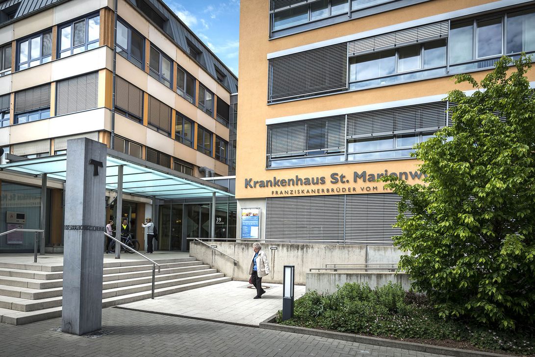 Foto: Franziskanerbrüder vom Heiligen Kreuz