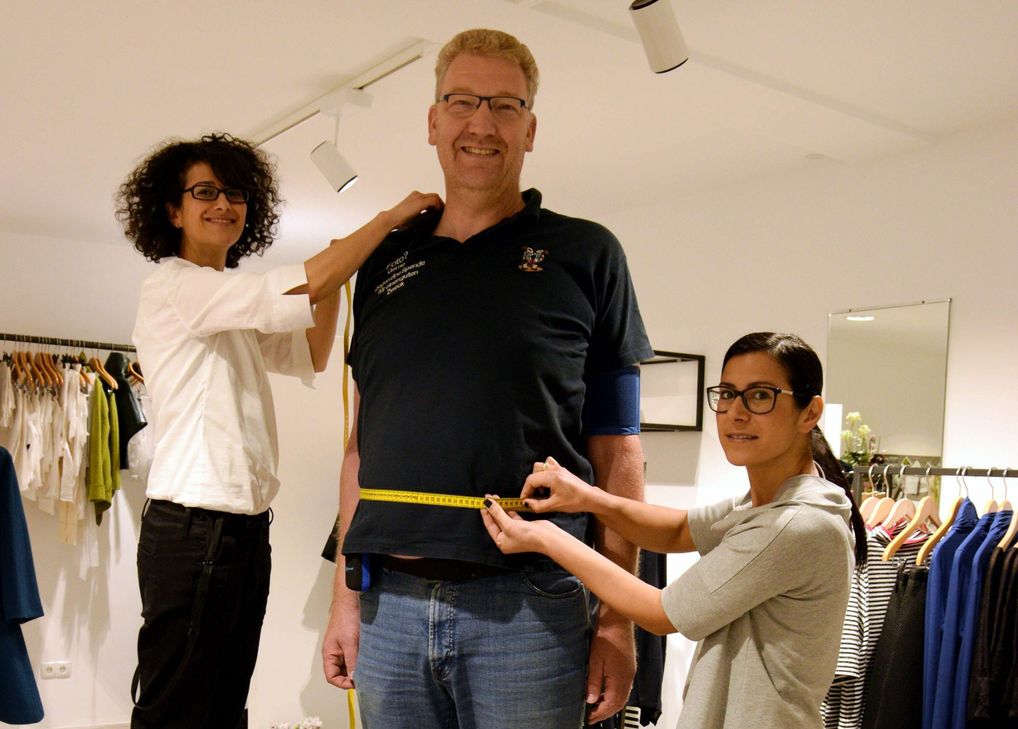 Rolf »Bibo« Mayr kauft seinen Anzug bei der Manufaktur »Turan«