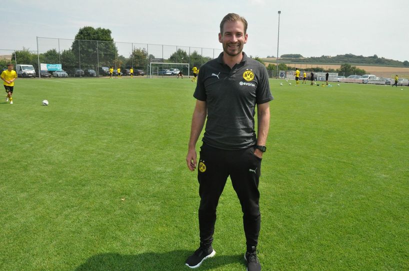 Im vergangenen Sommer gastierte Siewert mit Borussia Dortmund II in seinem Heimatort Mayen-Hausen.