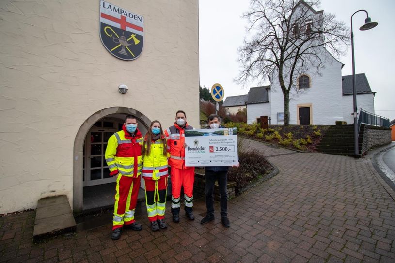 V. l. n. r.: Michael Klas (First Responder), Helena Gasteier (First Responder), Thomas Strachotta  (First Responder), Rudolf Klas (Vereinsvorstand). Foto: Krombacher